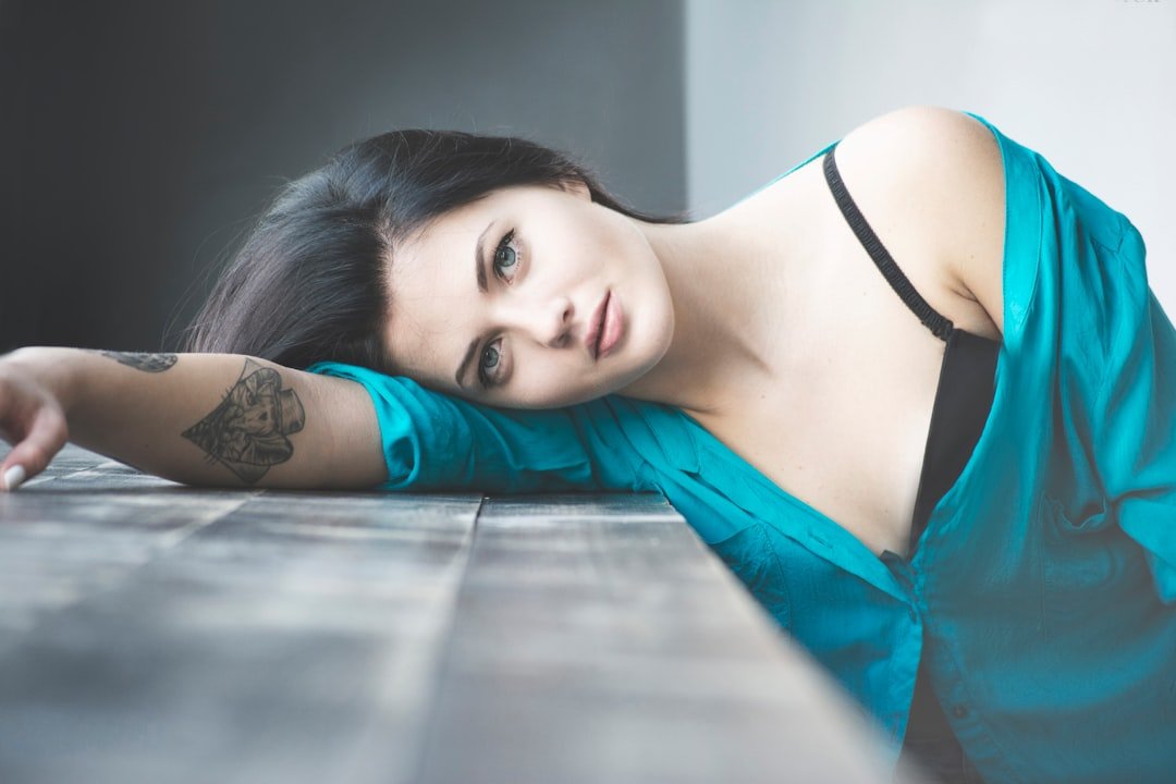 découvrez les solutions efficaces pour l'élimination des tatouages, que ce soit par laser ou autres méthodes, afin de retrouver une peau nette et sans imperfections. informez-vous sur les étapes du processus, les soins post-traitement et les résultats possibles.